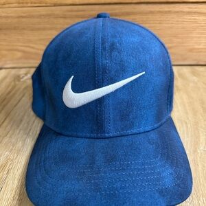 Nike Hat Cap Fitted Mens Blue Black Dri-FIT Classic99 Golf Tie Dye Volt Swoosh